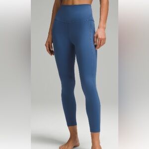 NWOT Lululemon high rise Align with pockets